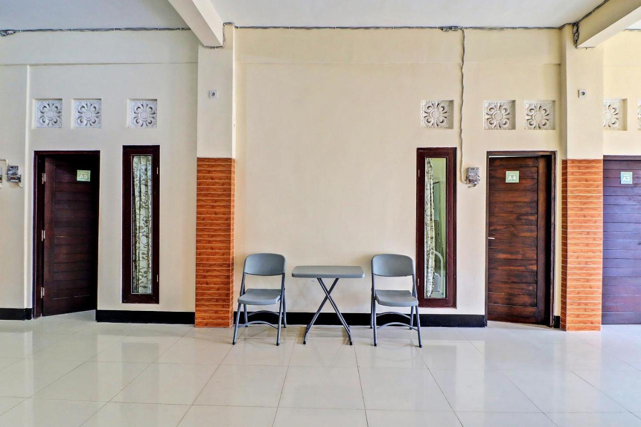 Oyo 91864 Holistic Stay Jimbaran Exterior foto