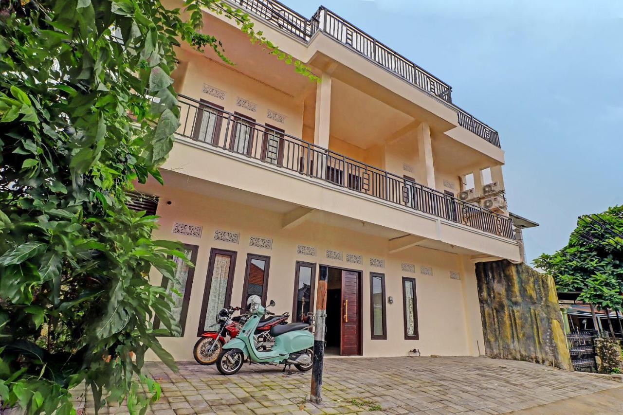 Oyo 91864 Holistic Stay Jimbaran Exterior foto