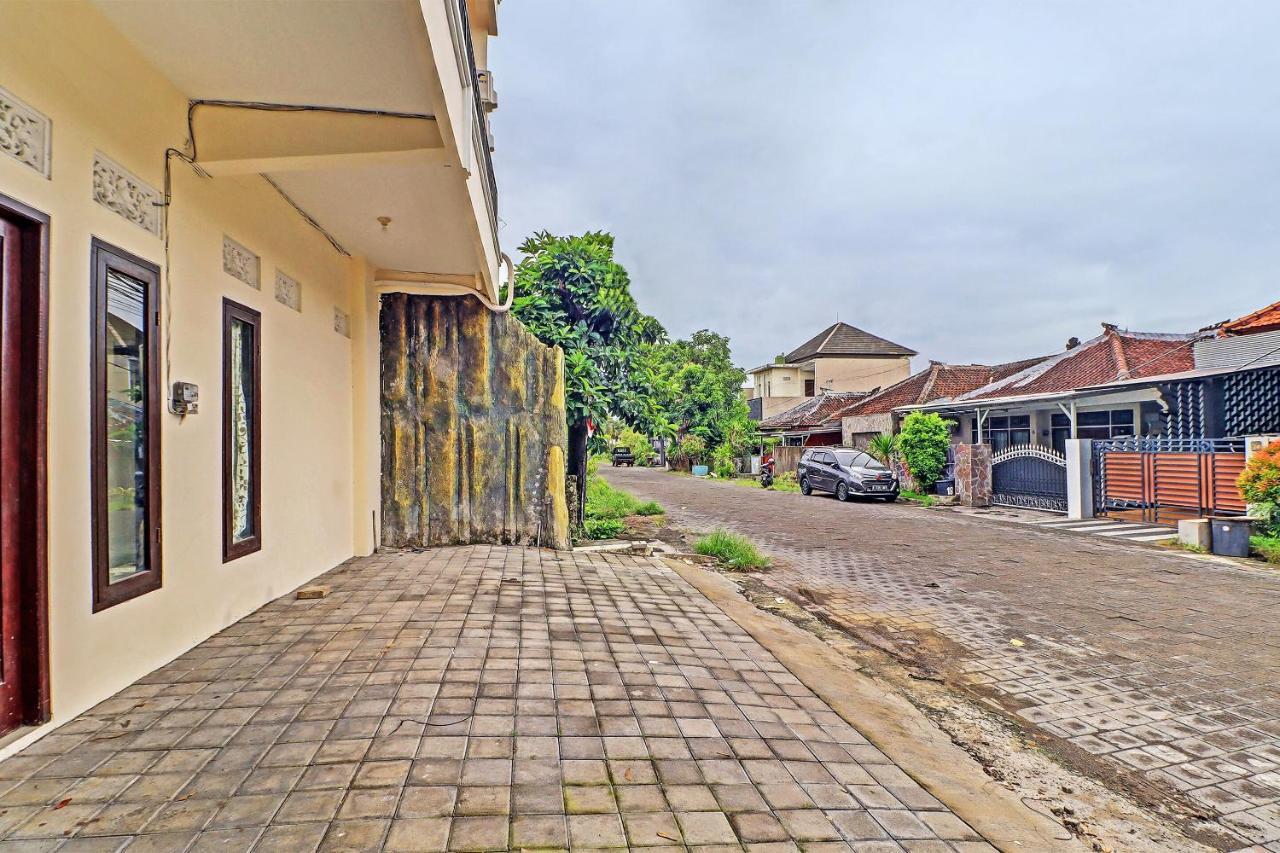 Oyo 91864 Holistic Stay Jimbaran Exterior foto